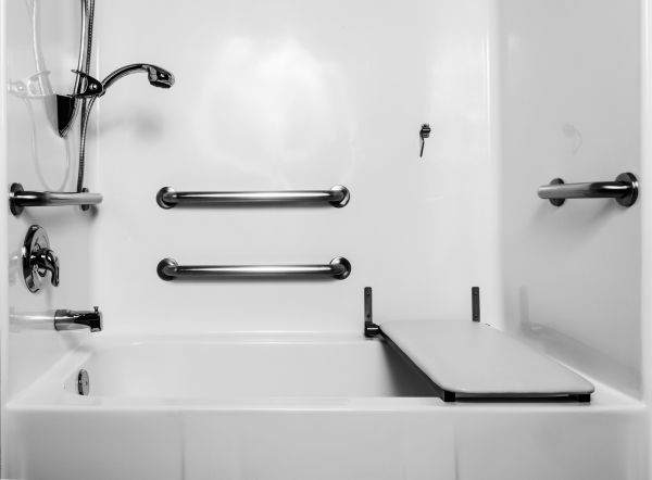 Accessible Tub Installation in Broadview Heights